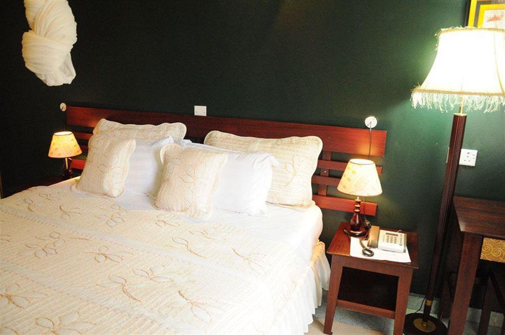 Silver Springs Hotel Kampala Luaran gambar