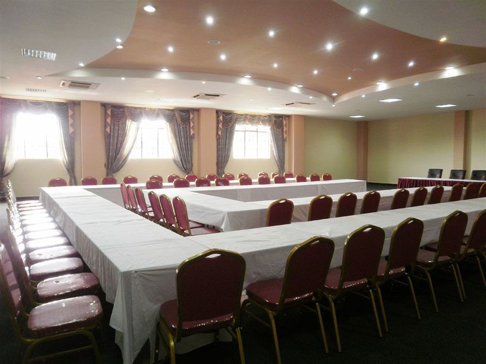 Silver Springs Hotel Kampala Luaran gambar