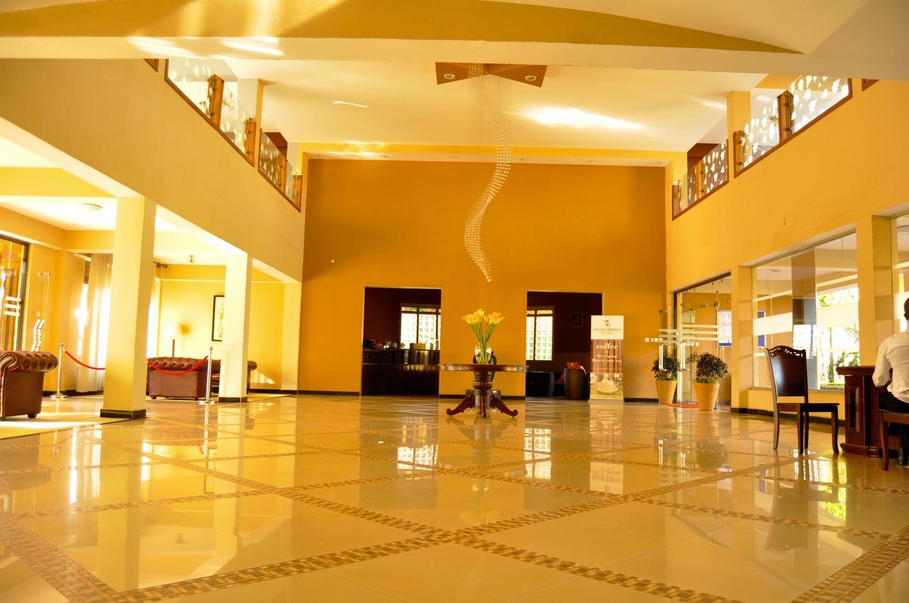 Silver Springs Hotel Kampala Luaran gambar