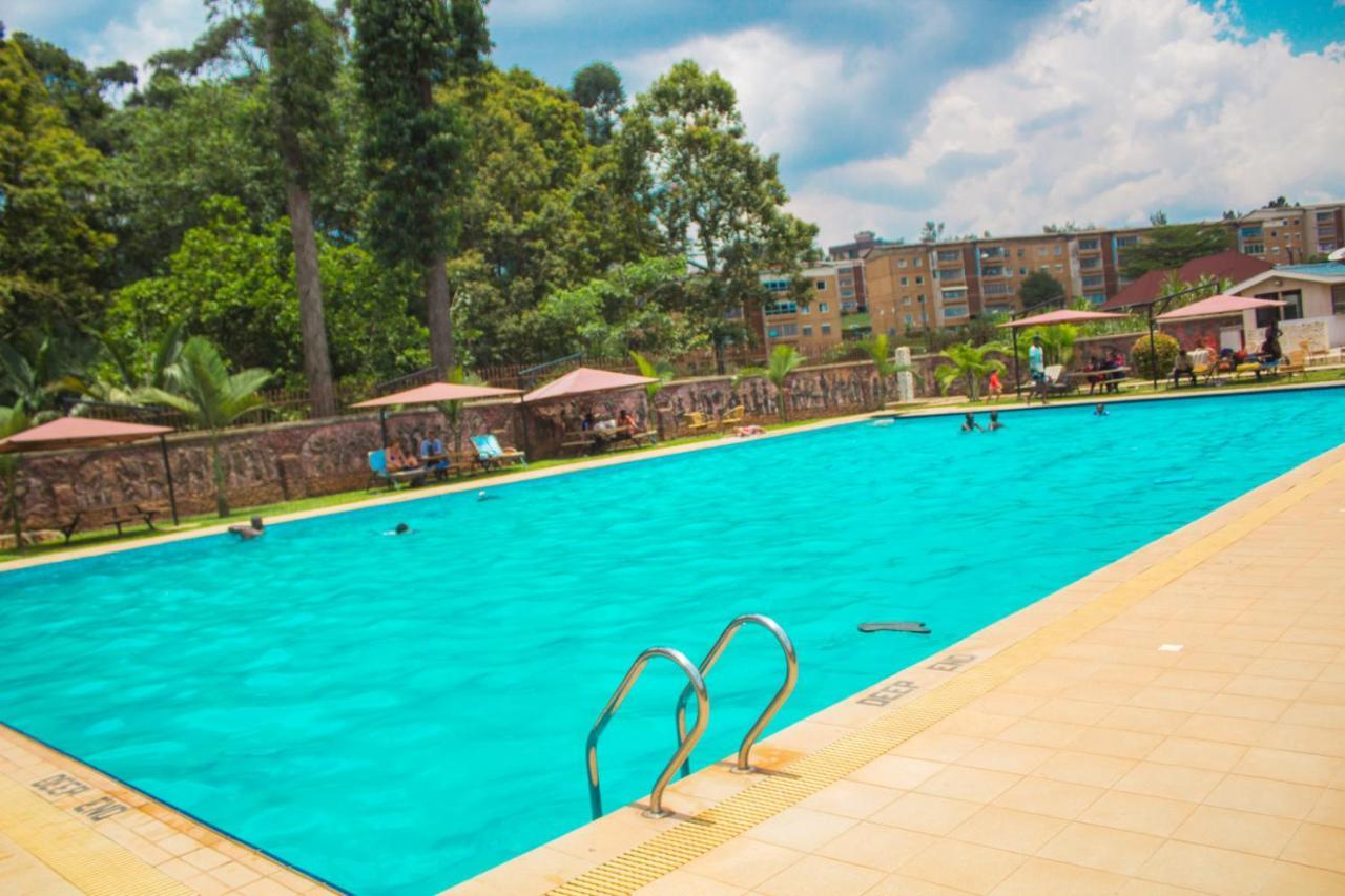Silver Springs Hotel Kampala Luaran gambar